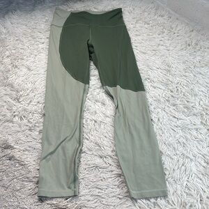 Lululemon Nulu Colour Block High-Rise Crop 23" Green Twill / Green Fern